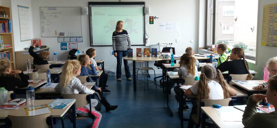 Succesvol schrijversbezoek: de openbare bibliotheek Den Haag i.s.m. basisscholen